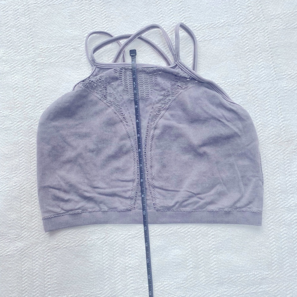 💜 Cutout Crop Top - Picture 4 of 4